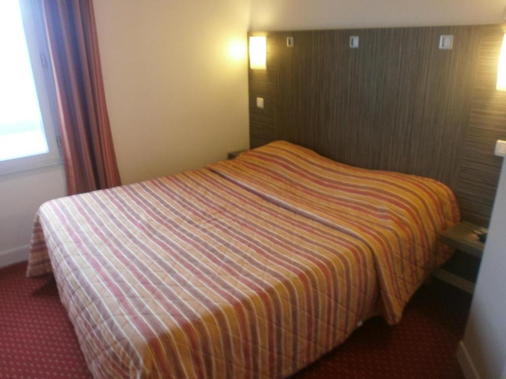 Fasthotel Toulon Cuers Luaran gambar
