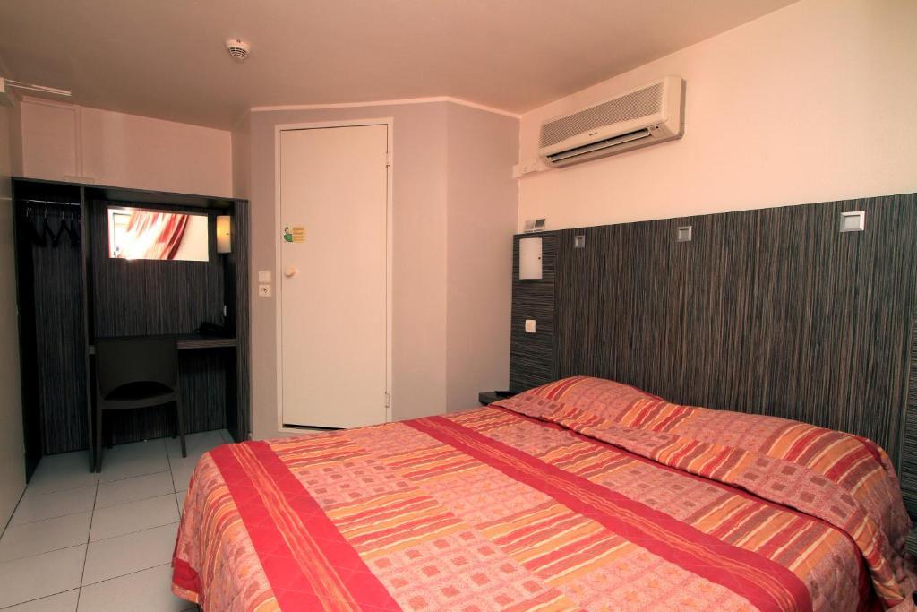 Fasthotel Toulon Cuers Luaran gambar